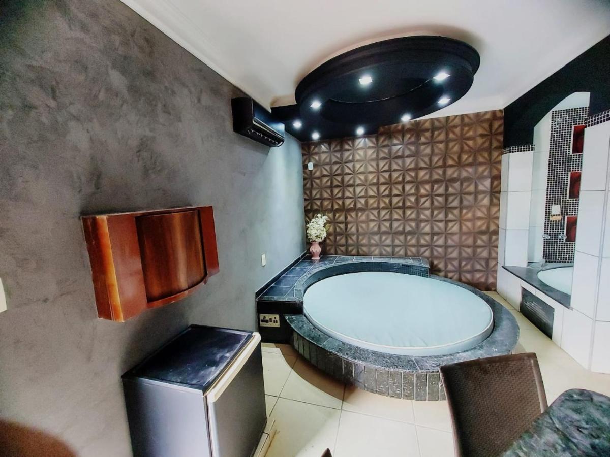 Motel Copacabana ฮิเบเราเปรโต ภายนอก รูปภาพ